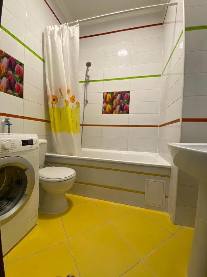 Двух Или Однокомнатные Апартаменты На Бульваре Леси Украинки 7А Киев Экстерьер фото